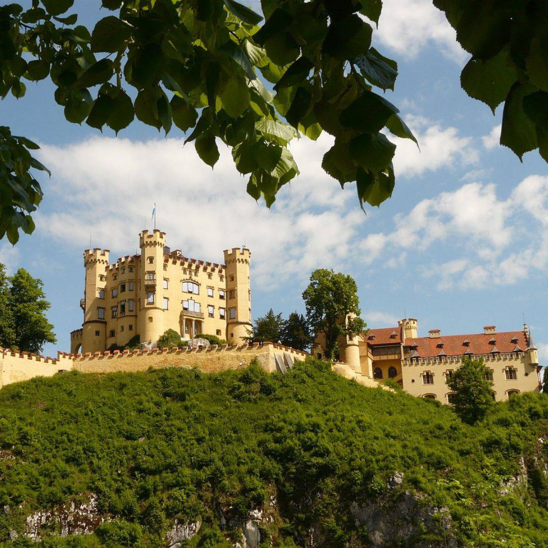 Schloss Hohenschwangau & Neuschwanstein.