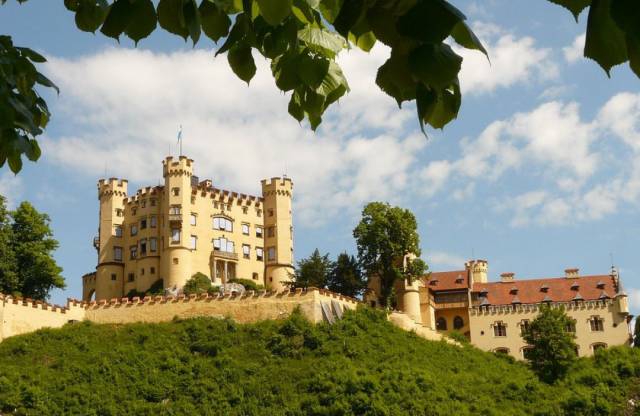 Schloss Hohenschwangau & Neuschwanstein.