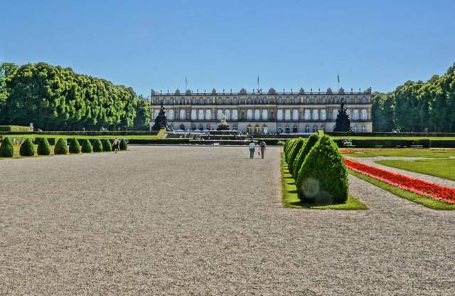 Schloss Herrenchiemsee am Chiemsee - perfekter Ausflug mit der Familie.