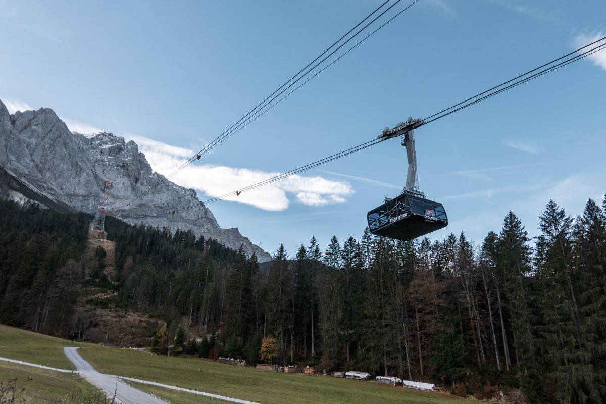 Familienabenteuer auf der Zugspitze Symbolfoto