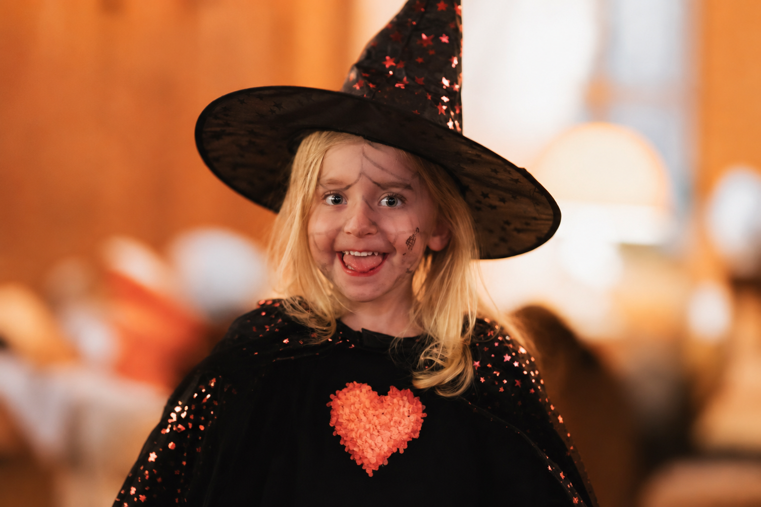 Goldene Herbsttage & Halloweenzauber – Familienglück am Tirolerhof Ehrwald 🍂🎃 Symbolfoto