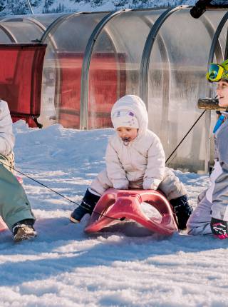 Worauf es beim Familienskiurlaub in Tirol ankommt Symbolfoto