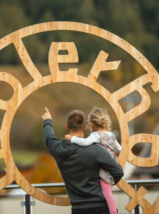 Abenteuer-Familienwoche im Tirolerhof Ehrwald – Familienurlaub in der Tiroler Zugspitzarena Symbolfoto