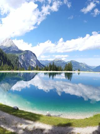 Die schönsten Seen der Tiroler Zugspitz Arena – Wasserspaß in Österreichs erster Bergbaderegion Symbolfoto
